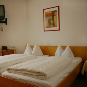 meditation retreats canada - inside view