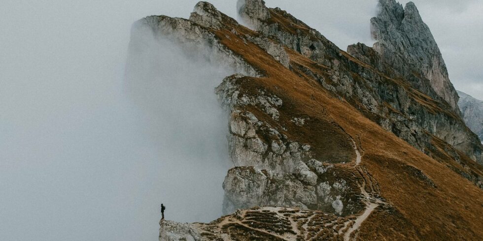 walking razor's edge